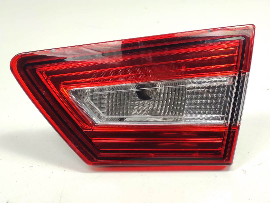 PILOTO TRASERO DERECHO INTERIOR - 265505796R - RENAULT - CLIO IV