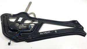 ELEVALUNAS DELANTERO IZQUIERDO 0130821735 MERCEDES SPRINTER 02.00 -> CAJA CERRADA Autodesguaces Alicante