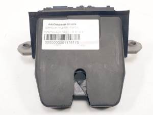 CERRADURA MALETERO / PORTON 8M51R442A66DC FORD FOCUS LIM. Autodesguaces Alicante