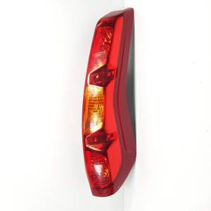 PILOTO TRASERO DERECHO 22063929 NISSAN X-TRAIL (T31) Autodesguaces Alicante
