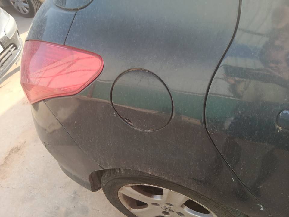 TAPA EXTERIOR COMBUSTIBLE