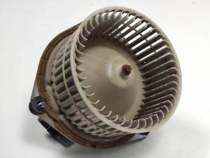 VENTILADOR CALEFACCION NISSAN SUNNY BERLINA (N13) Autodesguaces Alicante