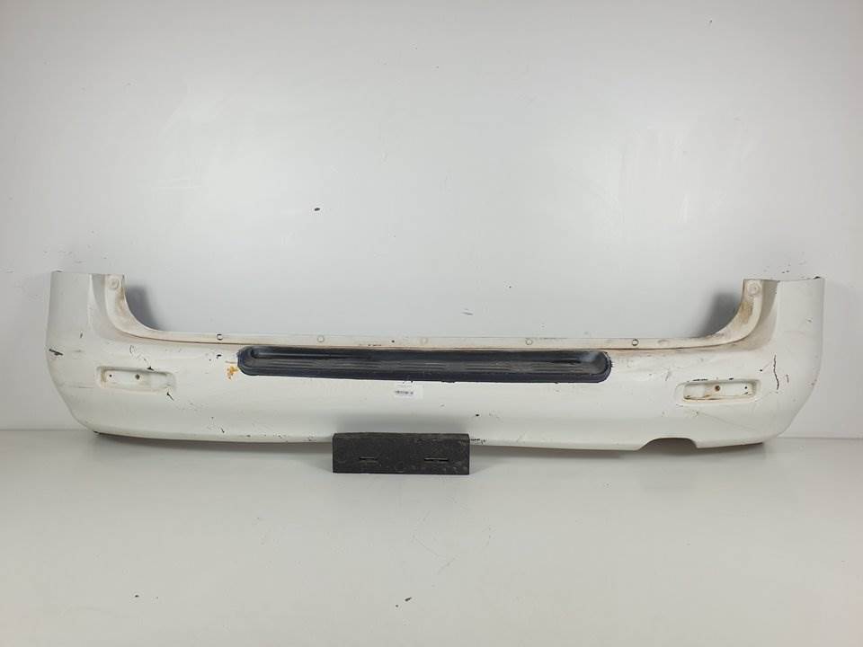 PARAGOLPES TRASERO - HYUNDAI - H 1 STAREX
