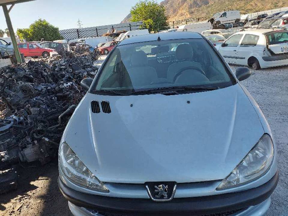 Imagen del vehículo PEUGEOT 206 BERLINA