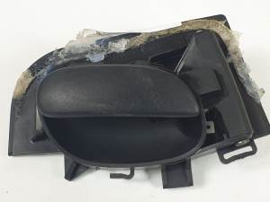 MANETA INTERIOR DELANTERA IZQUIERDA 9623698477 PEUGEOT 206 BERLINA Autodesguaces Alicante