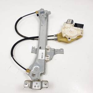 ELEVALUNAS TRASERO IZQUIERDO 827310185R RENAULT MEGANE III SPORT TOURER Autodesguaces Alicante