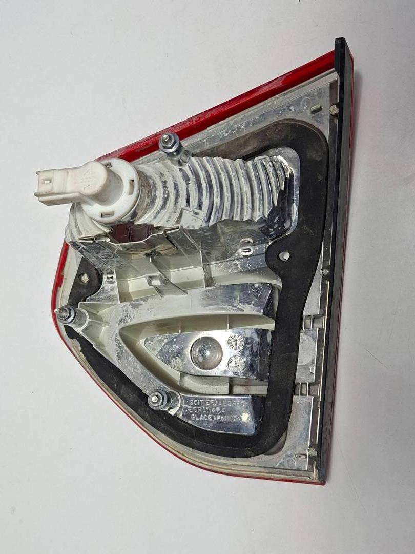 Foto 3 de Piloto Trasero Izquierdo Citroen C4 Picasso (2013–2022)