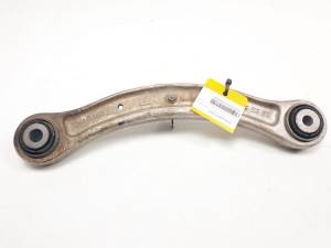 BRAZO SUSPENSION SUPERIOR TRASERO DERECHO 7L0505375A PORSCHE CAYENNE (TYP 9PA) Autodesguaces Alicante