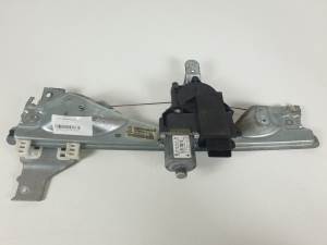 ELEVALUNAS TRASERO IZQUIERDO 9680692380 PEUGEOT 308 SW Autodesguaces Alicante