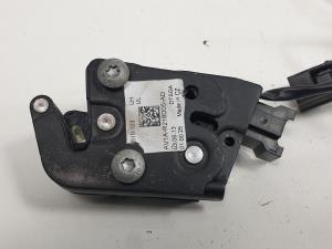 CERRADURA PUERTA LATERAL IZQUIERDA AV1AR218D05AD FORD B-MAX Autodesguaces Alicante