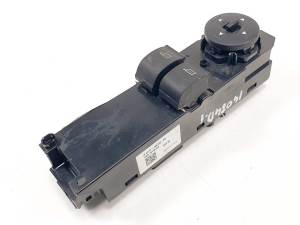 MANDO ELEVALUNAS DELANTERO IZQUIERDO DT1T14A132FB FORD FOCUS LIM. Autodesguaces Alicante