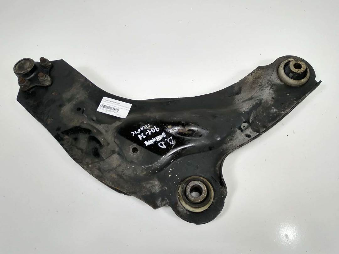 BRAZO SUSPENSION INFERIOR DELANTERO DERECHO - RENAULT - TRAFIC COMBI (AB 4.01)