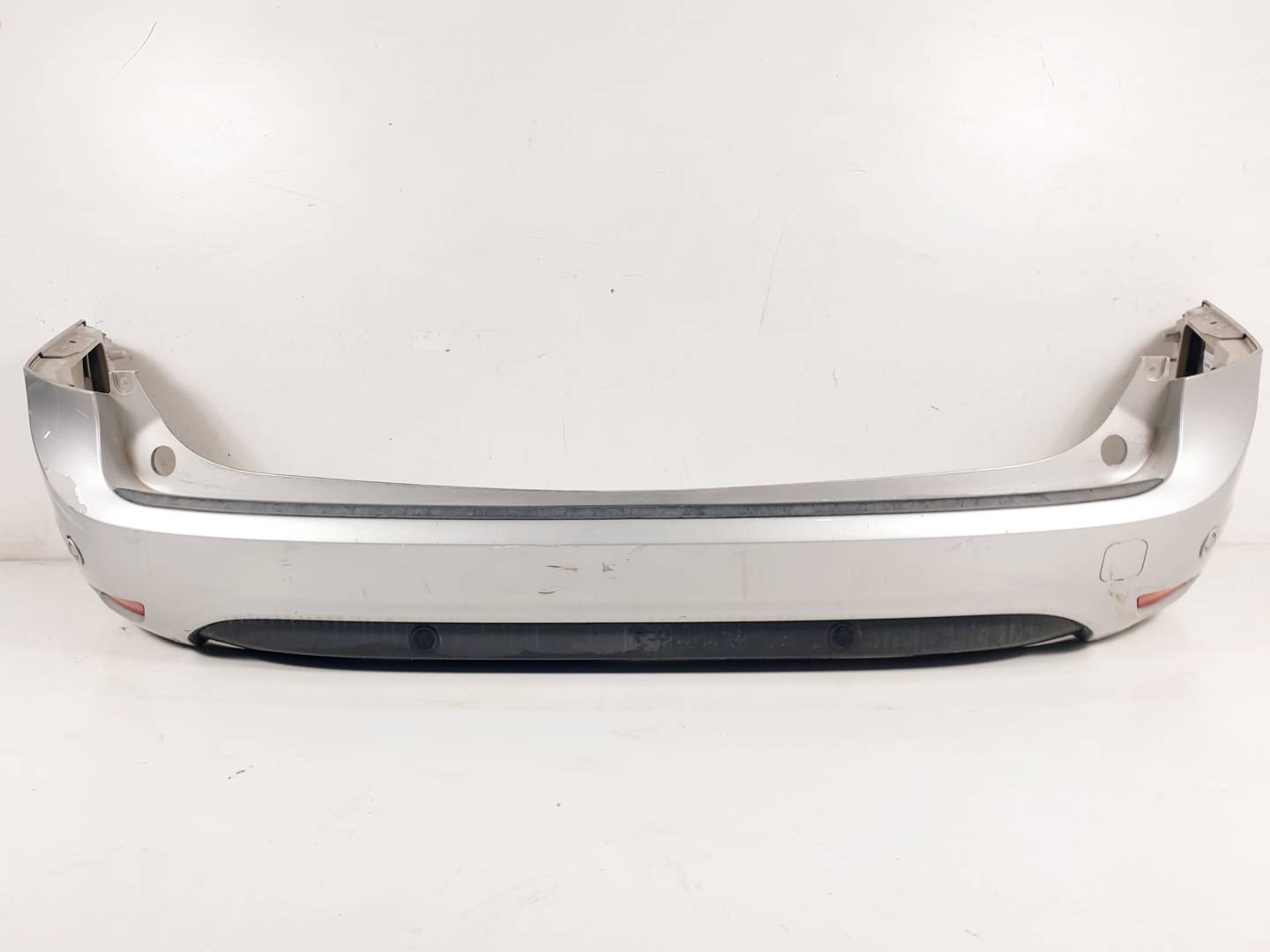 PARAGOLPES TRASERO - FORD - FOCUS TURNIER (CB4)