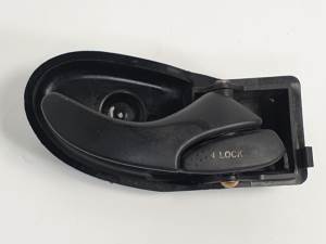 MANETA INTERIOR TRASERA DERECHA XS41A22600AK FORD FOCUS BERLINA (CAK) Autodesguaces Alicante