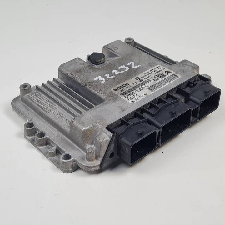 CENTRALITA MOTOR UCE 0281014729 CITROEN C4 GRAND PICASSO Autodesguaces Alicante