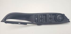 MANDO ELEVALUNAS DELANTERO IZQUIERDO AM5T14A132CA FORD FOCUS LIM. (CB8) Autodesguaces Alicante