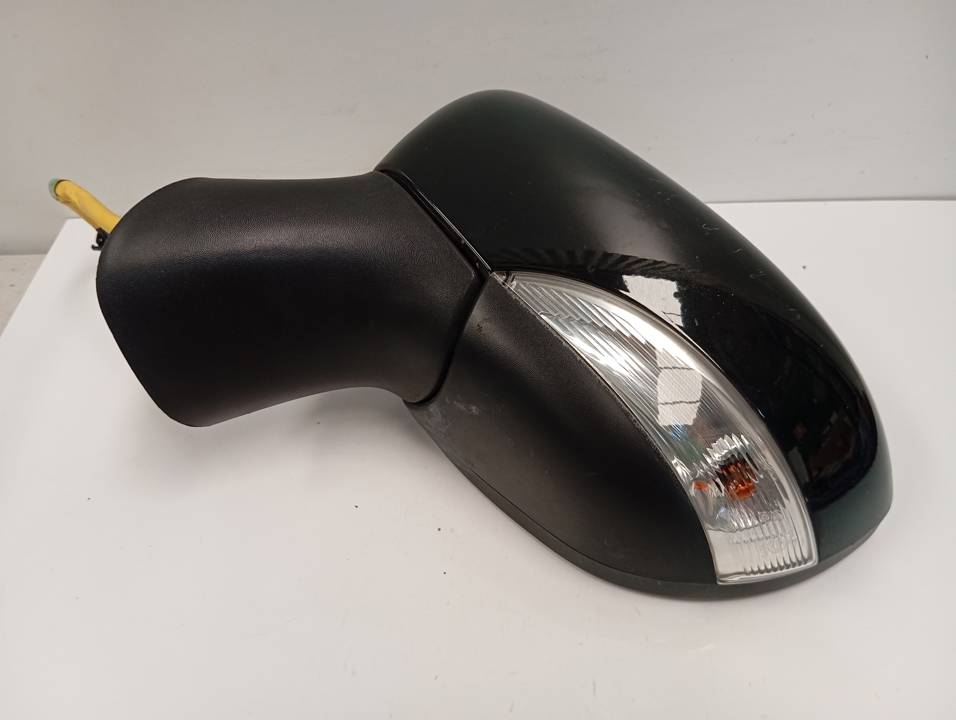RETROVISOR IZQUIERDO