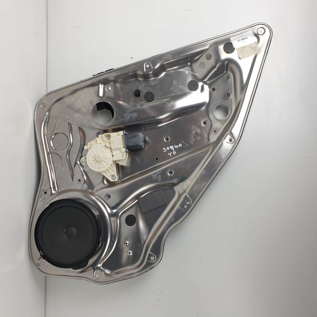 Fensterheber hinten rechts - A2048200642 - MERCEDES - CLASE C (W204) FAMILIAR