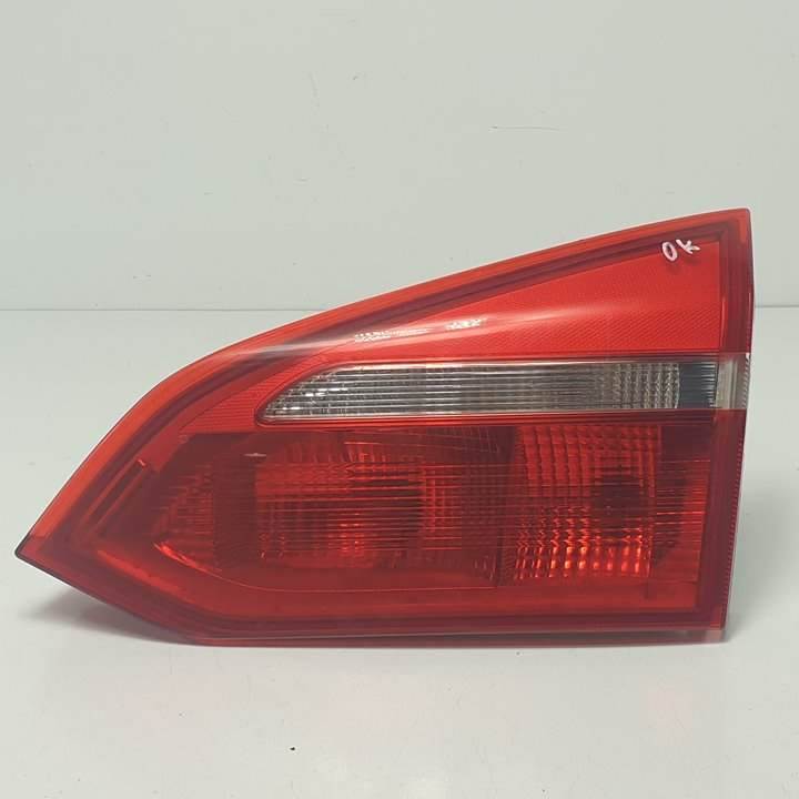 PILOTO TRASERO DERECHO INTERIOR - F1EB13A602BA - FORD - FOCUS LIM.