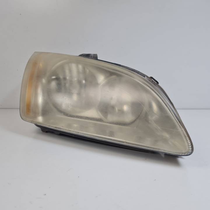 FARO DERECHO 4M5113099AD FORD FOCUS SPORTBREAK (CAP) Autodesguaces Alicante
