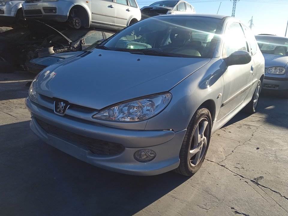 PEUGEOT 206 BERLINA (1998 - 2010)