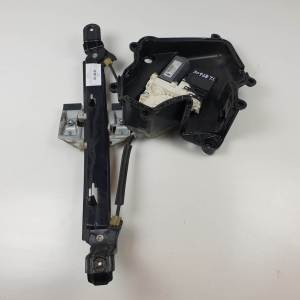 ELEVALUNAS TRASERO IZQUIERDO 1K0959703AF SEAT LEON (1P1) Autodesguaces Alicante