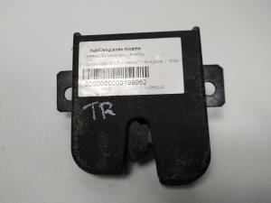 CERRADURA MALETERO / PORTON VOLKSWAGEN GOLF IV BERLINA (1J1) Autodesguaces Alicante