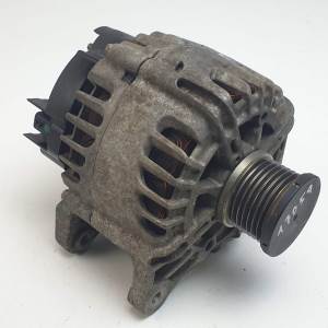ALTERNADOR 8200849752C RENAULT MEGANE III BERLINA 5P Autodesguaces Alicante