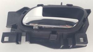MANETA INTERIOR DELANTERA IZQUIERDA 96555518VD PEUGEOT 207 SW Autodesguaces Alicante