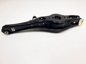 BRAZO SUSPENSION INFERIOR TRASERO IZQUIERDO 3Q0505371D SKODA SUPERB (3V3) Autodesguaces Alicante