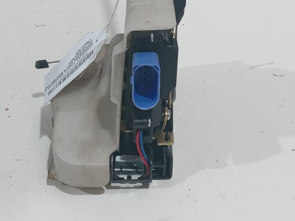 CERRADURA PUERTA DELANTERA DERECHA