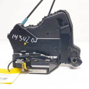 CERRADURA PUERTA DELANTERA IZQUIERDA TOYOTA RAV 4 (A3) Autodesguaces Alicante