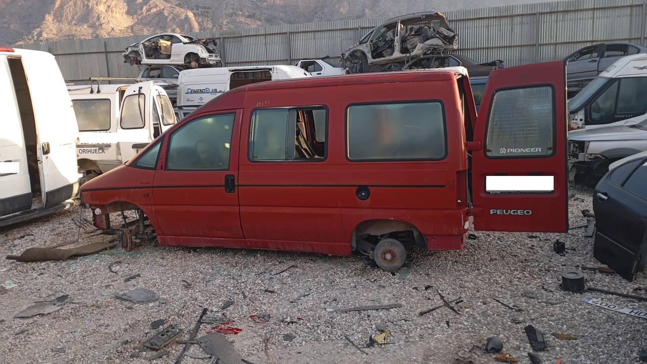 Imagen del vehículo PEUGEOT EXPERT KOMBI