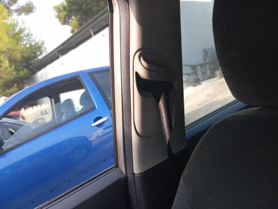 CINTURON SEGURIDAD DELANTERO DERECHO