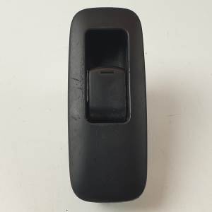 MANDO ELEVALUNAS DELANTERO DERECHO 25411JD000 NISSAN QASHQAI (J10) Autodesguaces Alicante