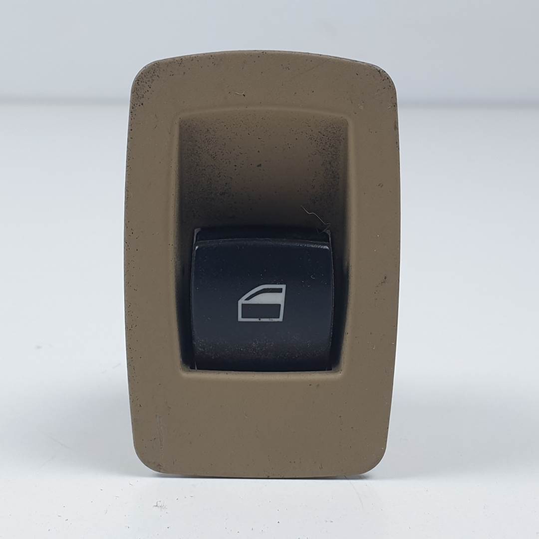 MANDO ELEVALUNAS TRASERO DERECHO - 9113931 - BMW - SERIE 5 BERLINA (E60)