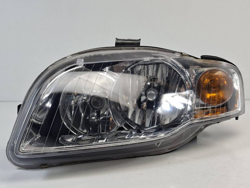 FARO IZQUIERDO AUDI A4 AVANT (8E) Autodesguaces Alicante