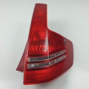 PILOTO TRASERO DERECHO 9655863980 CITROEN C4 BERLINA Autodesguaces Alicante