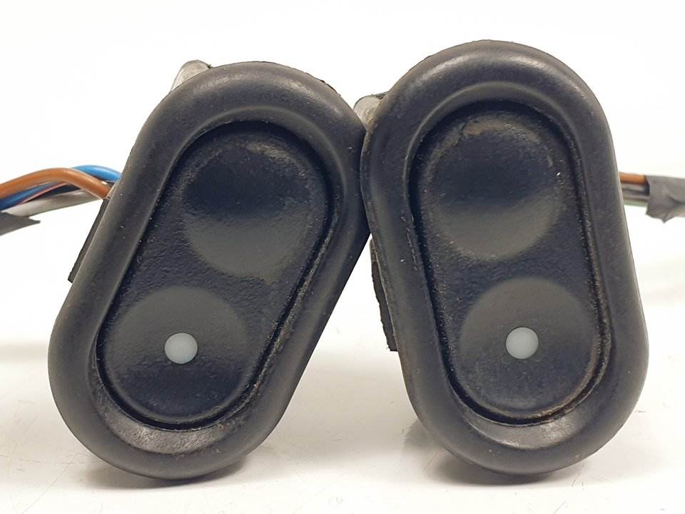 MANDO ELEVALUNAS DELANTERO IZQUIERDO - 90431870 - OPEL - TIGRA
