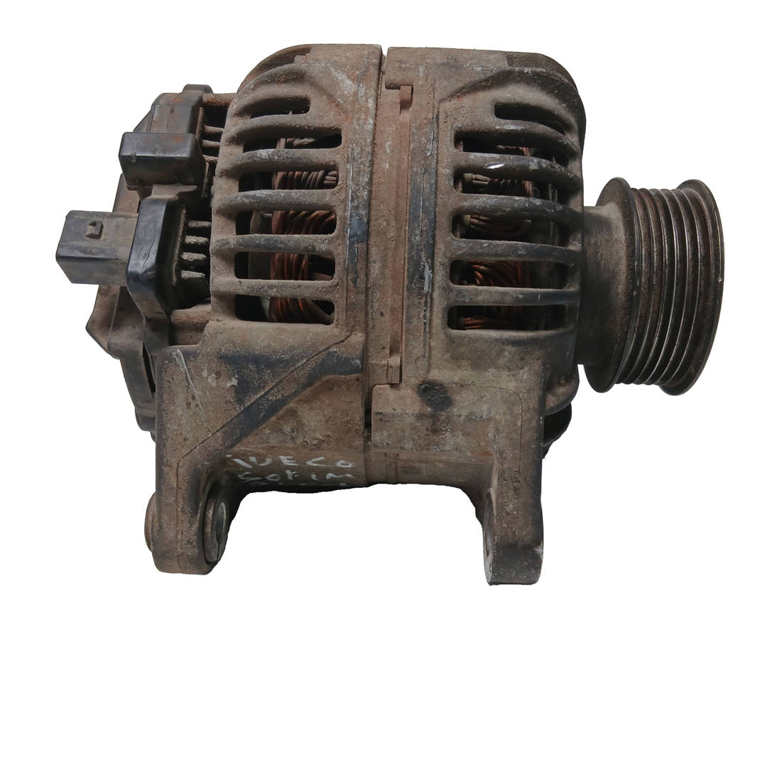 Foto 2 de Alternador Renault Master BUS