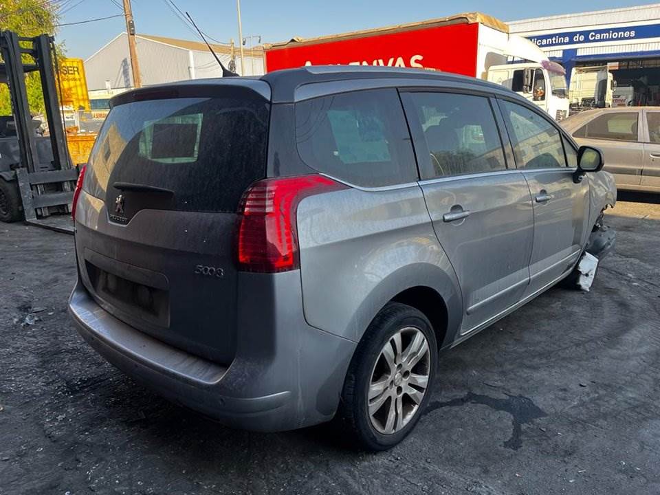PEUGEOT 5008 (T87) (2013 - 2016)