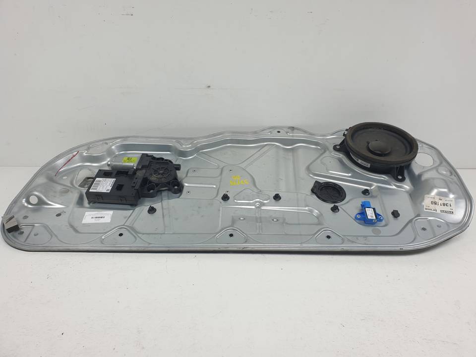ELEVALUNAS DELANTERO DERECHO 30798106AB VOLVO C30 Autodesguaces Alicante
