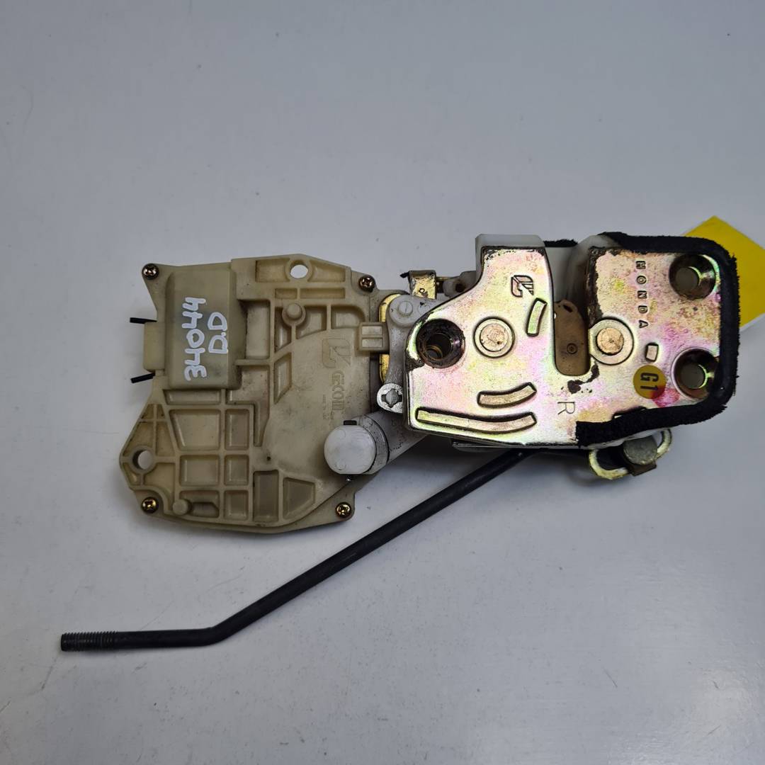 Serrure de porte avant droite - HONDA - ACCORD BERLINA (CG7-9/CH1-7)