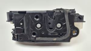 CERRADURA PUERTA TRASERA DERECHA 5E0839016A SEAT TOLEDO (KG3) Autodesguaces Alicante
