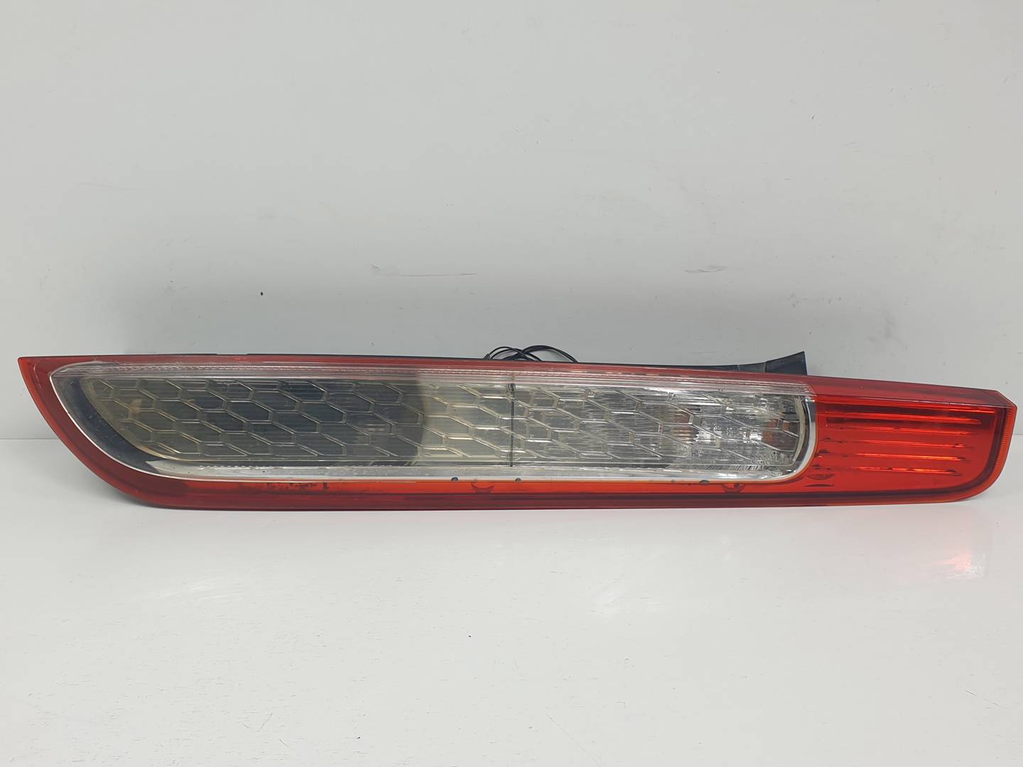 PILOTO TRASERO DERECHO - 8M5113404A - FORD - FOCUS LIM. (CB4)