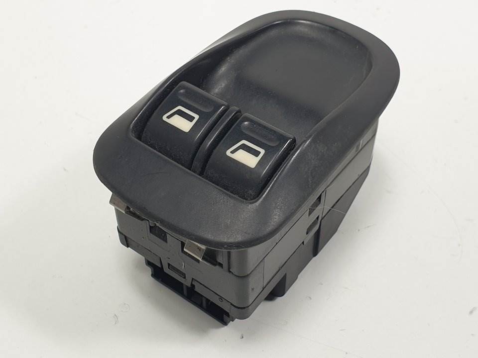 MANDO ELEVALUNAS DELANTERO IZQUIERDO - PEUGEOT - 206 BERLINA