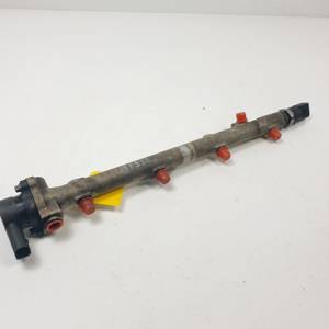 RAMPA INYECTORA A6110700095 MERCEDES CLASE E (W210) BERLINA DIESEL Autodesguaces Alicante