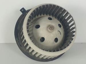 VENTILADOR CALEFACCION 52421846 ALFA ROMEO GT (125) Autodesguaces Alicante