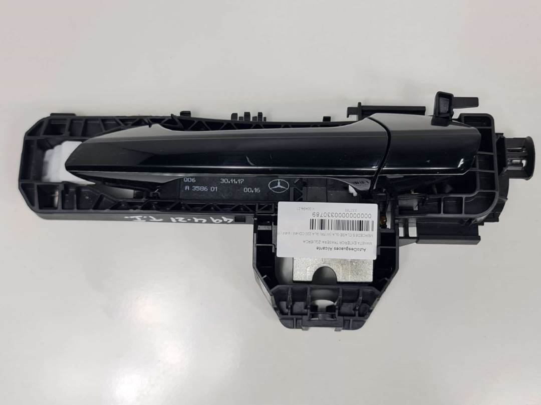 MANETA EXTERIOR TRASERA IZQUIERDA - A2047602134 - MERCEDES - CLASE GLA (W156)