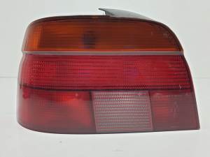 PILOTO TRASERO IZQUIERDO 8358031 BMW SERIE 5 BERLINA (E39) Autodesguaces Alicante